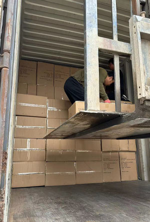 Clothing Manufacturers Logistics Delivery Speed